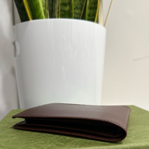 Givenchy Mens Bifold Wallet - Picture 9 of 13